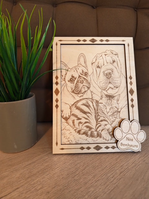Cadre photo en bois personnalisé avec portrait gravé de chiens et chat et patte « Nos Bonheurs », 18 x 13 cm, photo réelle