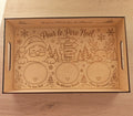 Plateau du Père Noël et de ses rennes en bois gravé personnalisé – 31 x 20 x 5,5 cm
