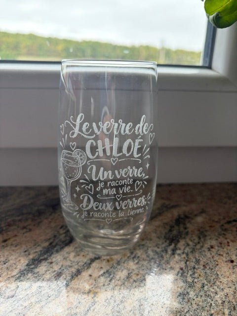 Verre à jus gravé avec prénom et message, photo réelle